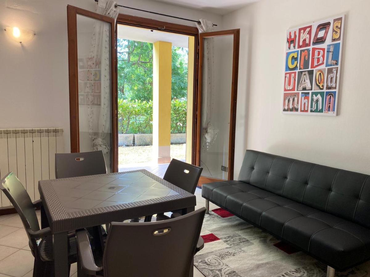 Appartamento Il Faro Con Giardino In Residence Con Piscina Desenzano del Garda Eksteriør bilde