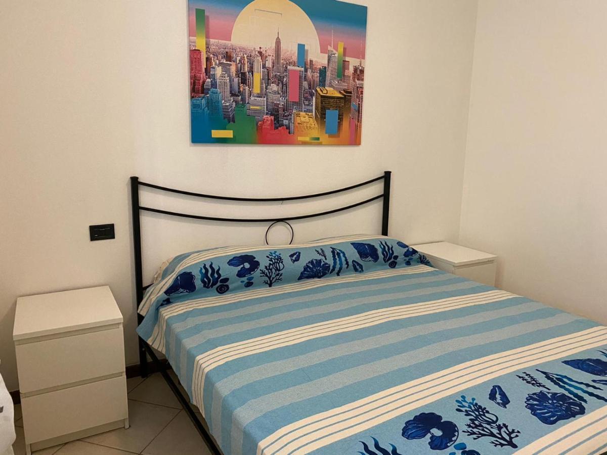 Appartamento Il Faro Con Giardino In Residence Con Piscina Desenzano del Garda Eksteriør bilde